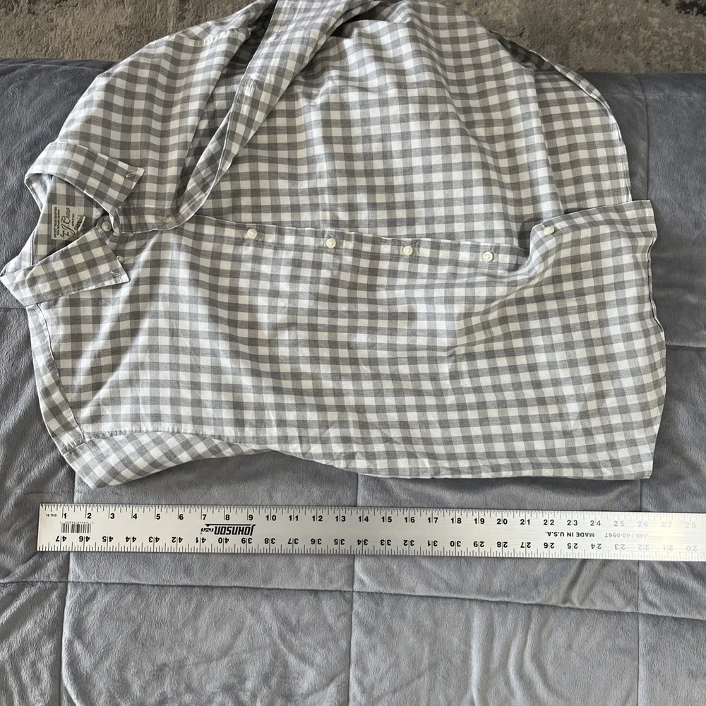 J. Crew Classic Secret Wash Size XL Mens Gray White Check‎ Button Down Shirt